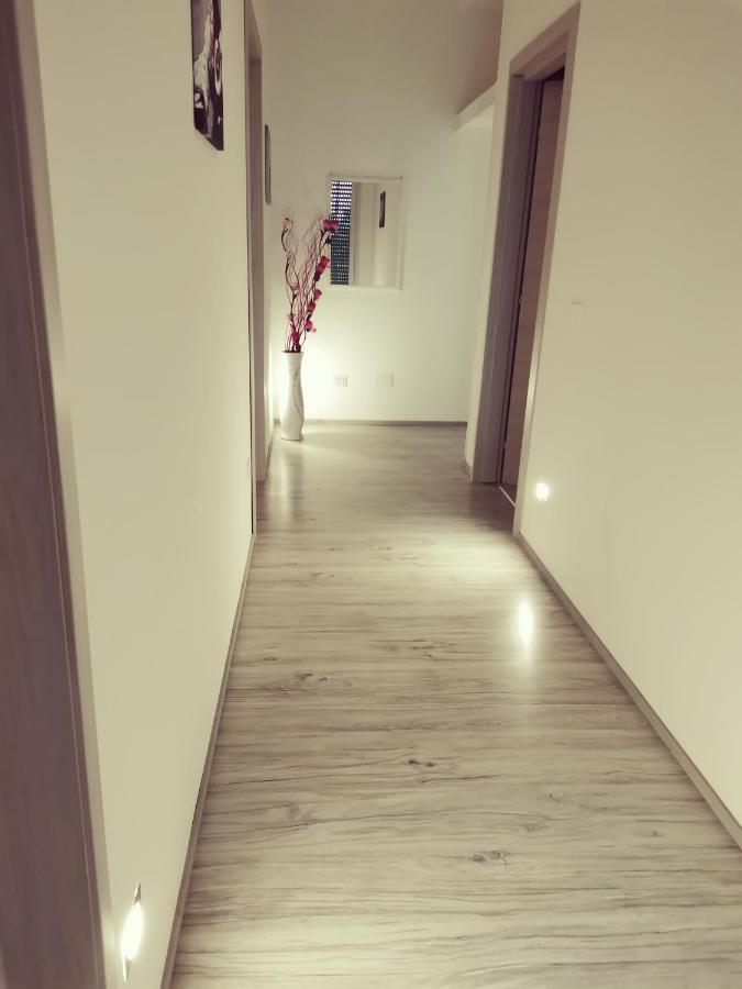 Via Alessandria Hotel Racale Luaran gambar