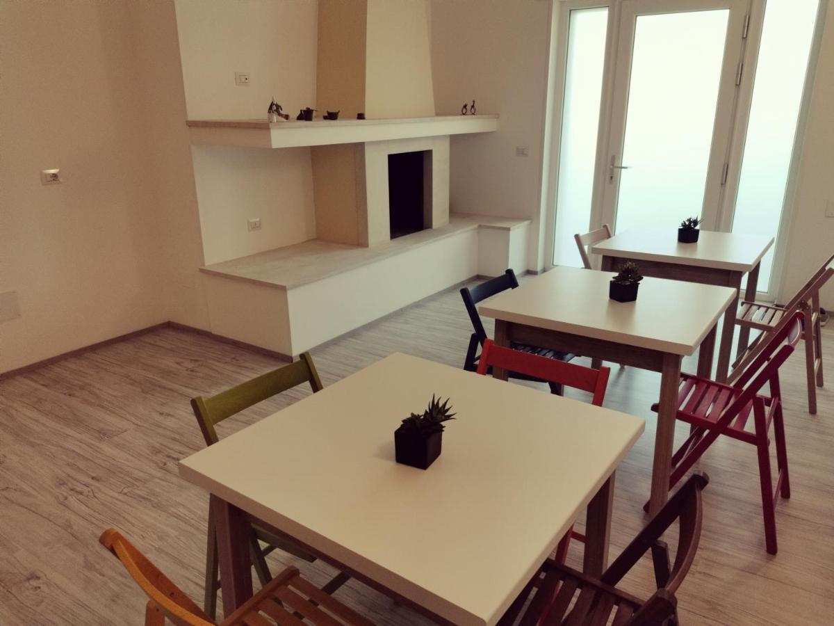 Via Alessandria Hotel Racale Luaran gambar