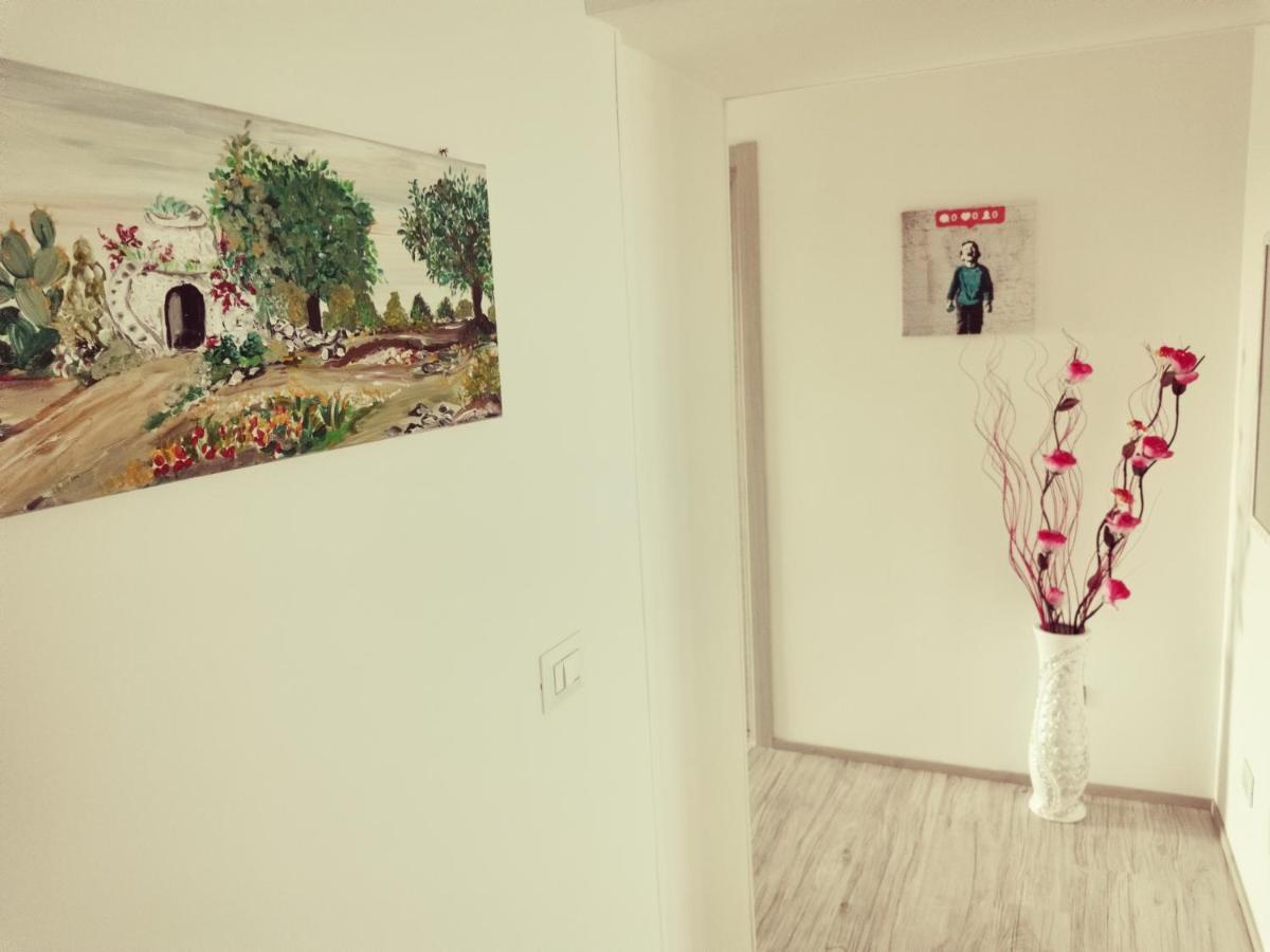 Via Alessandria Hotel Racale Luaran gambar